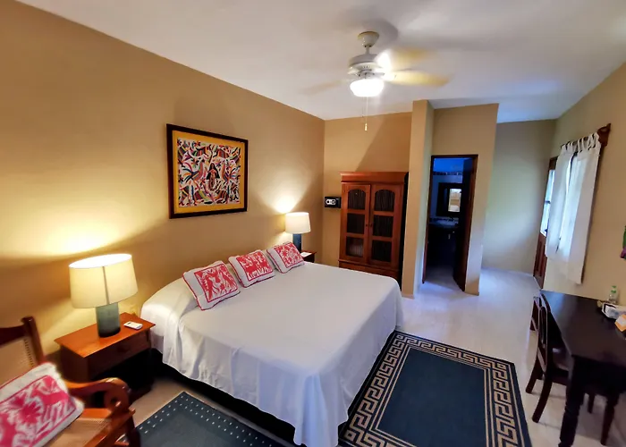 Casa Quetzal Boutique Hotel